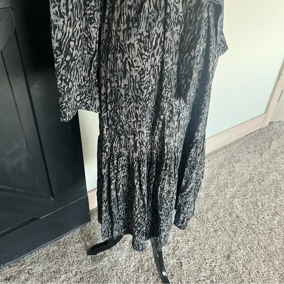 NWOT Rails Beatrice Voile Midi Dress Charcoal Abstract Animal Print Casual XS - Picture 4 of 11